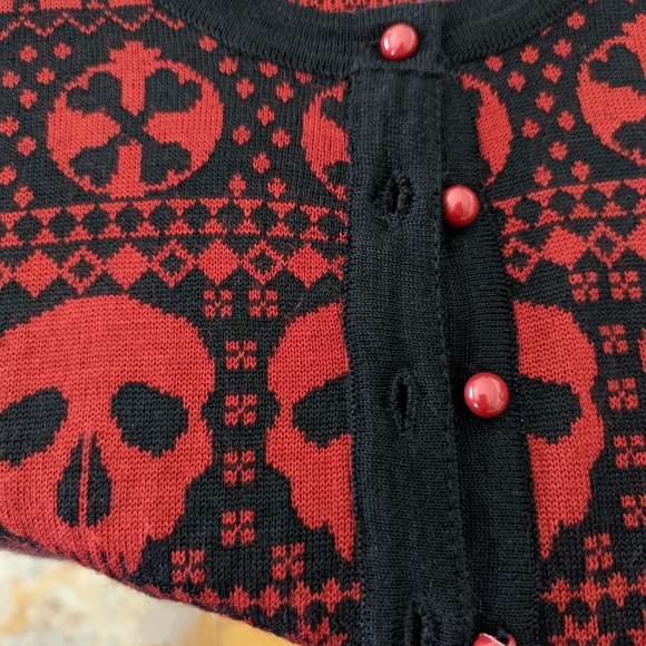 Red button up skull cardigan, Small - Picture 2 of 8